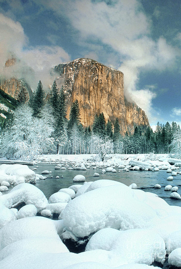 Winter Gates Of The Valley Yosemite National Park Photograph by Dave Welling