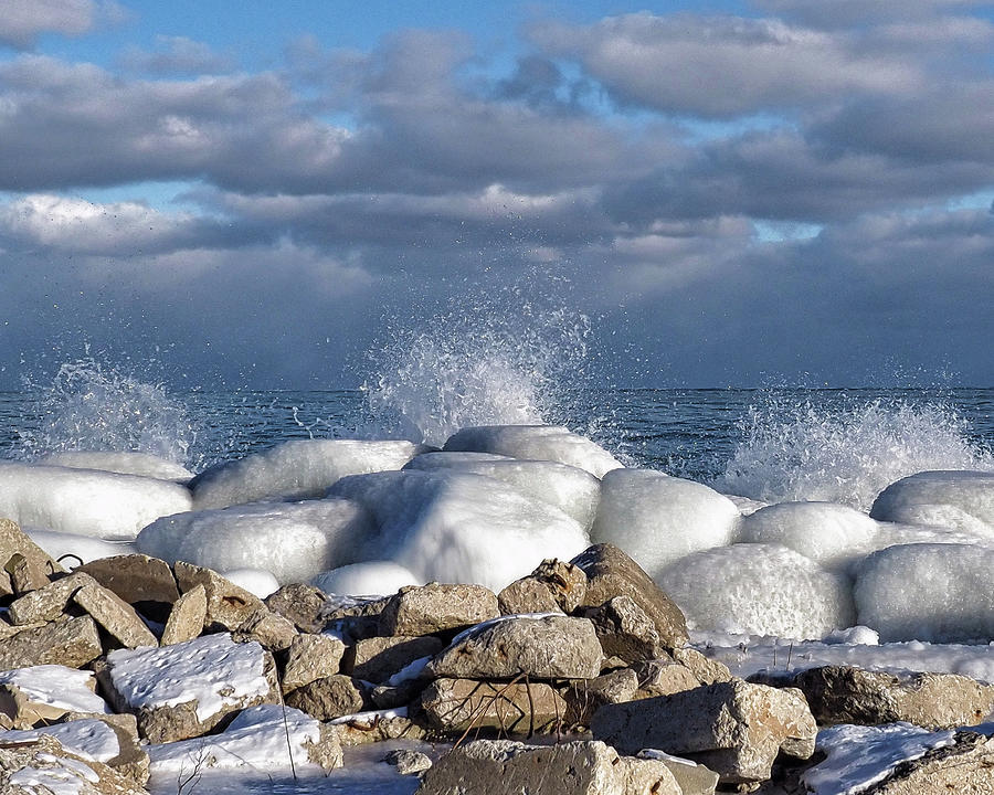 Winter Splash I Photograph by Scott Olsen