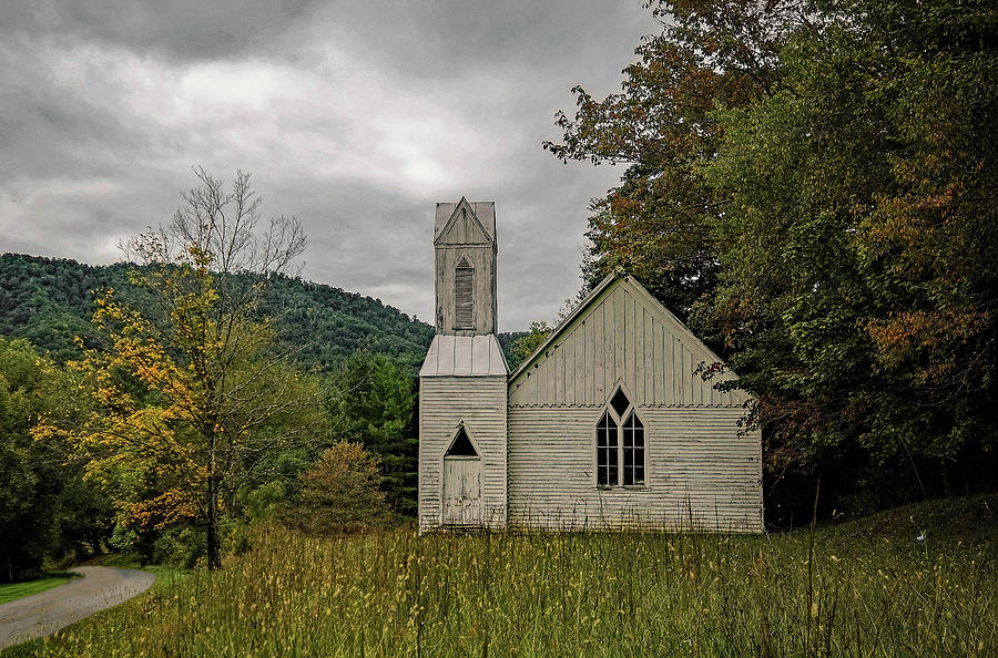 Wolf Creek Church Photograph by Bob Bell
