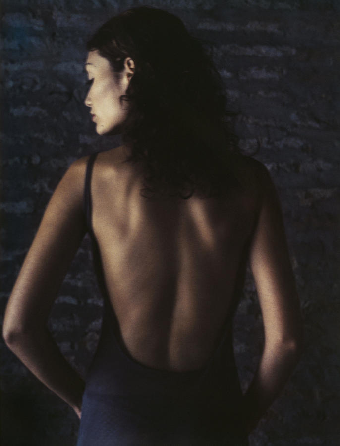 Woman, rear view. Photograph by Matthieu Spohn
