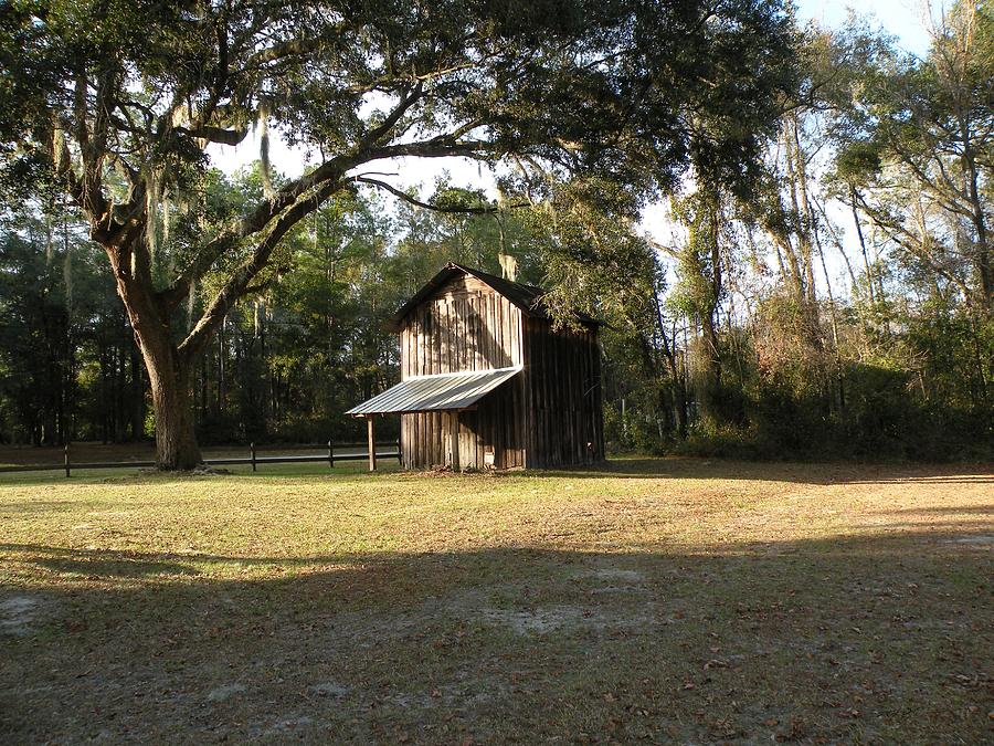 Wood Tobacco Barn by RD Erickson Wood Tobacco Barn by RD Erickson