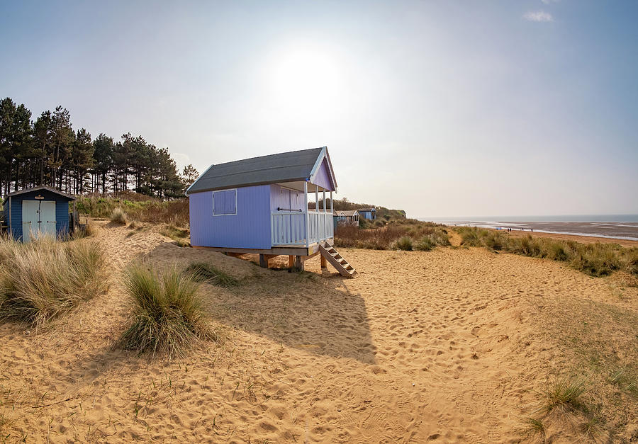 Wooden beach hut Photograph by Chris Yaxley