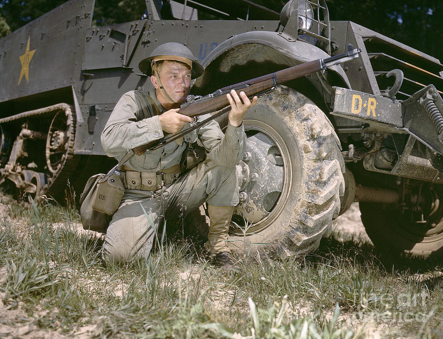 World War Two Infantryman, 1942 Photograph by Alfred T Palmer
