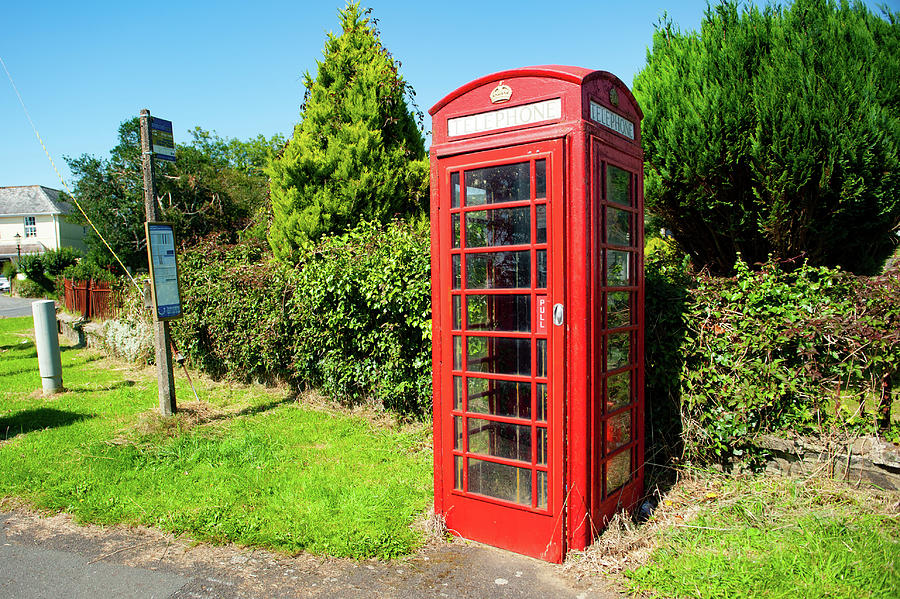 British Telephone Box Photograph - Wrangaton Red Telephone Box Dartmoor by Helen Jackson