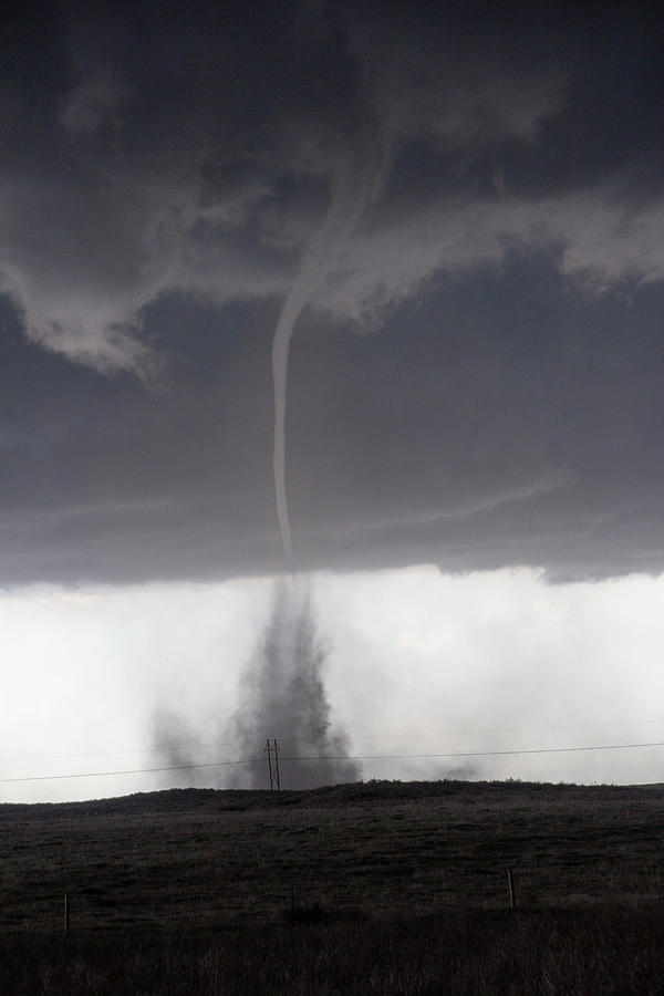 Wray Colorado Tornado 058 Photograph by Dale Kaminski
