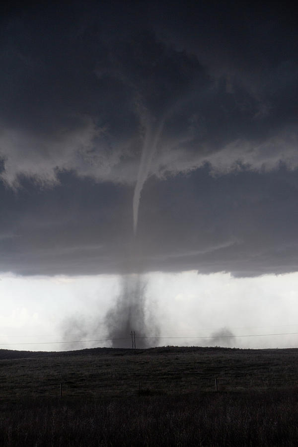 Wray Colorado Tornado 060 Photograph by Dale Kaminski