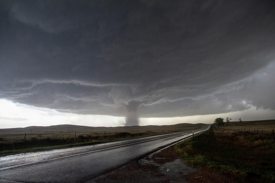 Wray Colorado Tornado 093 Photograph by Dale Kaminski