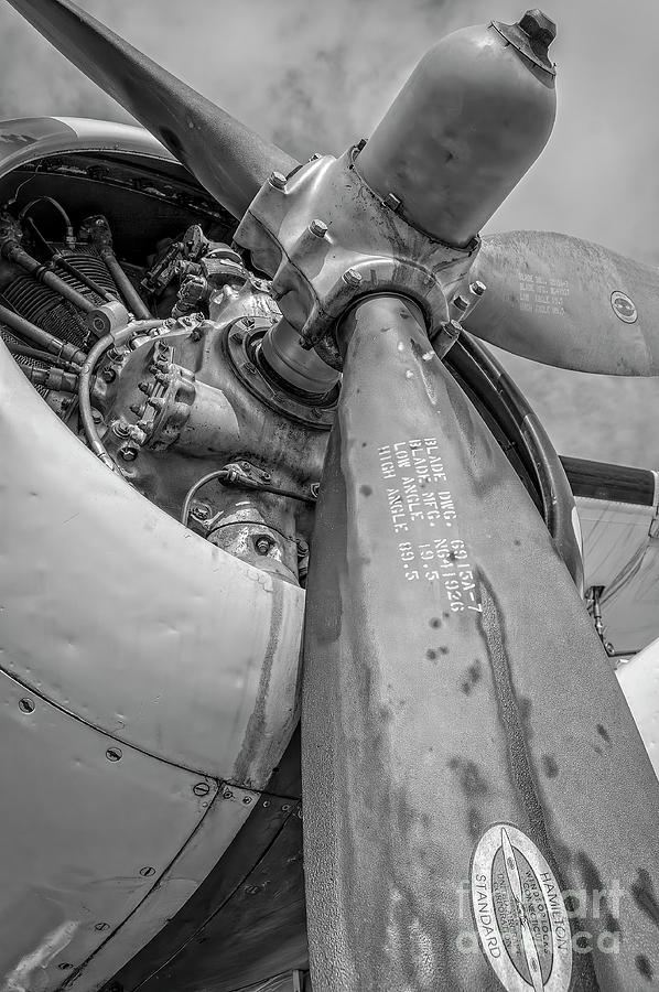 Transportation Photograph - Wright R-1820-82 Cyclone by Charles Dobbs