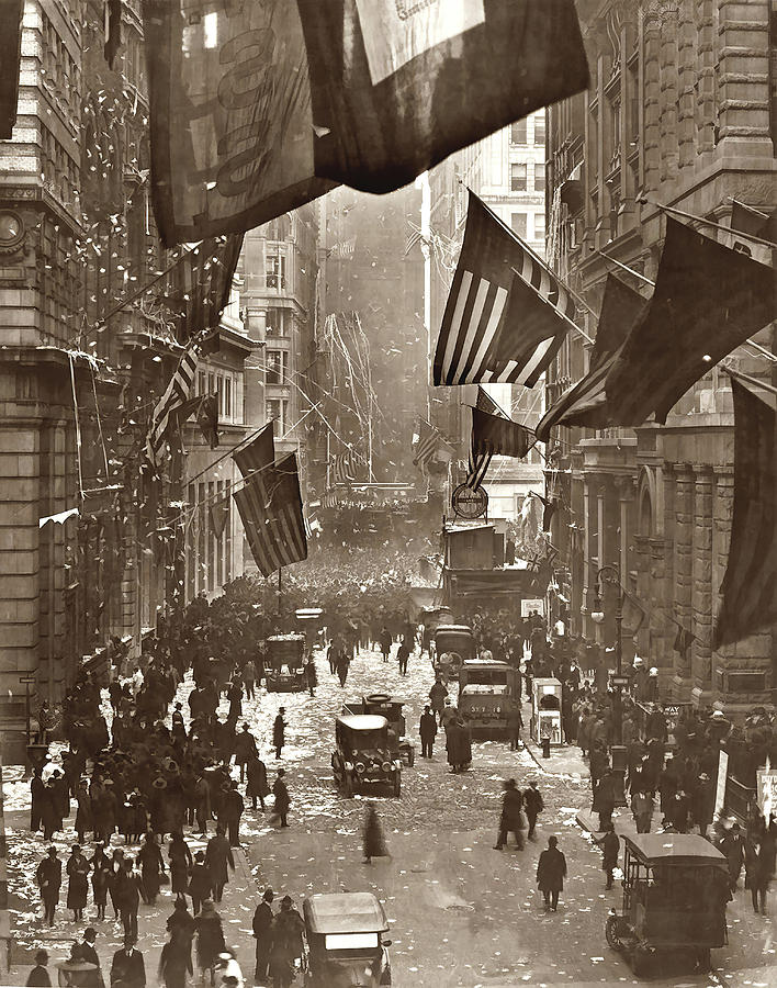 WWI Victory Celebration Wall Street New York City 1918 Photograph by DK ...