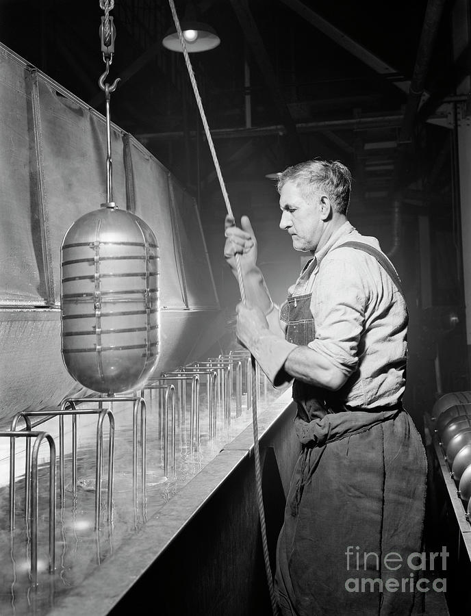 Wwii - Factory Worker, 1942 Photograph by Alfred Palmer
