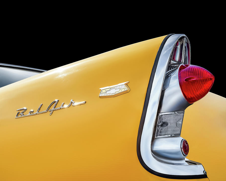 Vintage Digital Art - Yellow Tail by Douglas Pittman
