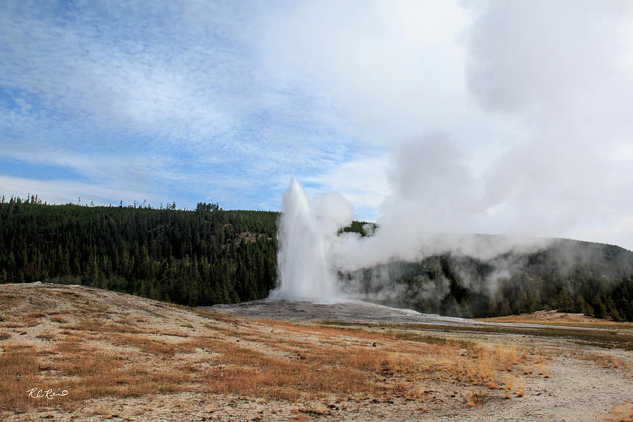 Yellowstone WY - U.S. National Parks - Old Faithful 2 Photograph by Ronald Reid
