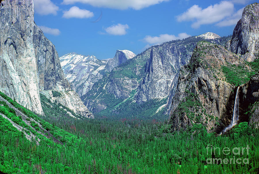 Yosemite NP Valley Vista   Photograph by David Zanzinger