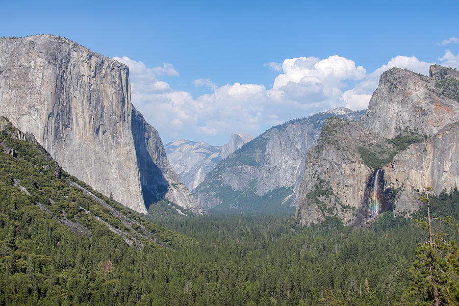 Yosemite Valley Photograph by Robert Carter