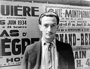 Salvador Dali Photograph by Granger