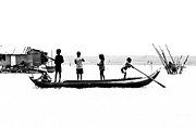 Boat Kids Photograph by Georgia Clare