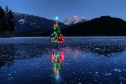 Christmas Spirit On Bull Lake Photograph by Robert Hosea