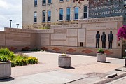 Duluth Lynching Memorial Photograph by Arnold Hence