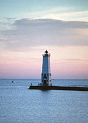 Frankfort, Michigan Photograph by Kenneth Campbell