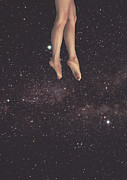 Hanging in space Photograph by Fran Rodriguez