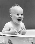 Happy Baby In Tub, C. 1940s Photograph by H. Armstrong Roberts/ClassicStock