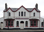 Llanfairpwllgwyngyllgogerychwyrndrobwllllantysiliogogogoch Station Photograph by Richard Reeve