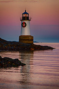 Tide coming in at Winter Island Lighthouse Photograph by Jeff Folger
