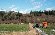 Twin Sisters and Orange Spreader Photograph by Tom Cochran
