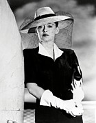 BETTE DAVIS in NOW, VOYAGER -1942-. #1 Photograph by Album
