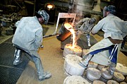 Bronze Foundry #3 Photograph by Science Photo Library