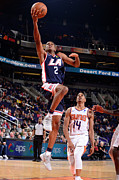 Los Angeles Clippers V Phoenix Suns #5 Photograph by Barry Gossage