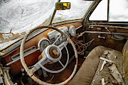 Crumbling Caddy Photograph by Kevin Anderson