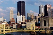 Downtown Pittsburgh Panorama From Pnc Photograph by Photo By Paul D. Toth