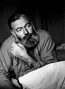 Ernest Hemingway Photograph by Kurt Hutton