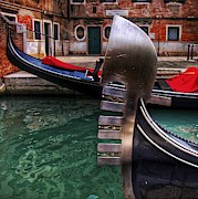 Gondola Fin Photograph by Al Harden