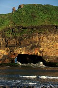 Hole In The Wall. Eastern Cape. South Photograph by Roger De La Harpe