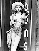 JODIE FOSTER in TAXI DRIVER -1976-. Photograph by Album