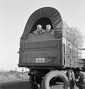 Just Arrived From Kansas For Potato Harvest, Oregon, 1939 Photograph by Dorothea Lange
