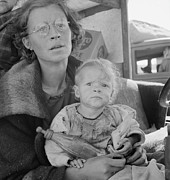 Mother And Baby Of Family On The Road, California, 1939 Photograph by Dorothea Lange