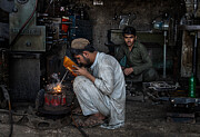 Welding In The Streets Of Pakistan Photograph by Joxe Inazio Kuesta Garmendia
