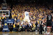 Stephen Curry #5 Photograph by Joe Murphy