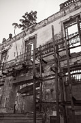 Abandoned Havana Building Photograph by M Kathleen Warren