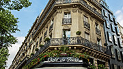 Cafe de Flore  - cropped Photograph by Melanie Alexandra Price