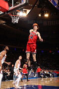 Chicago Bulls v New York Knicks Photograph by Joe Murphy
