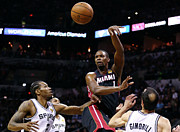 Chris Bosh Photograph by Andy Lyons