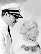 CLARK GABLE and JEAN HARLOW in CHINA SEAS -1935-, directed by TAY GARNETT. Photograph by Album