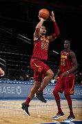 Cleveland Cavaliers v New York Knicks Photograph by Nathaniel S. Butler