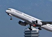 Continental Airlines Boeing 757 Takeoff Photograph by Erik Simonsen Continental Airlines Boeing 757 Takeoff Photograph by Erik Simonsen