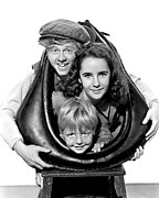 ELIZABETH TAYLOR, MICKEY ROONEY and JACKIE JENKINS in NATIONAL VELVET -1944-. Photograph by Album