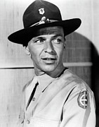 FRANK SINATRA in FROM HERE TO ETERNITY -1953-, directed by FRED ZINNEMANN. Photograph by Album